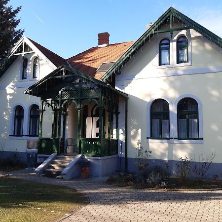 Szalay Villa Veszprém Extérieur photo