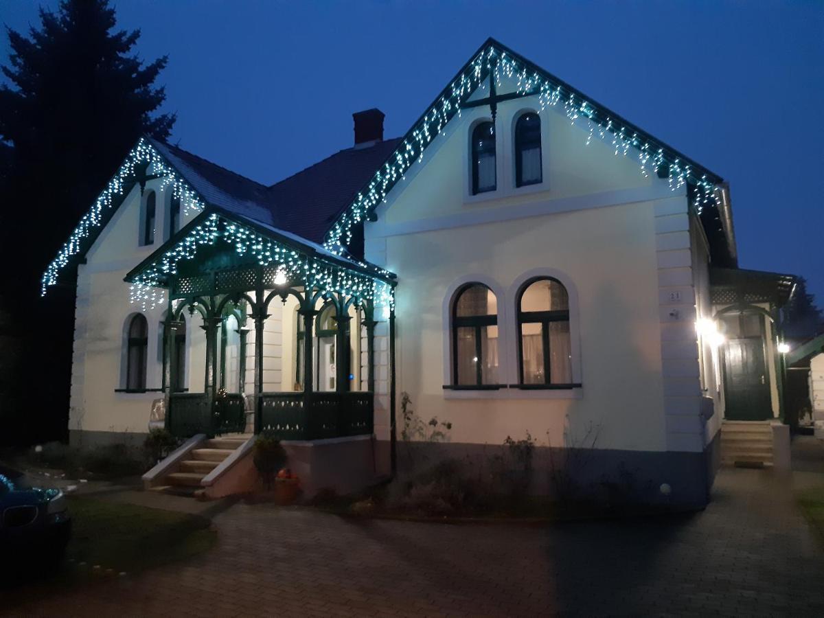 Szalay Villa Veszprém Extérieur photo