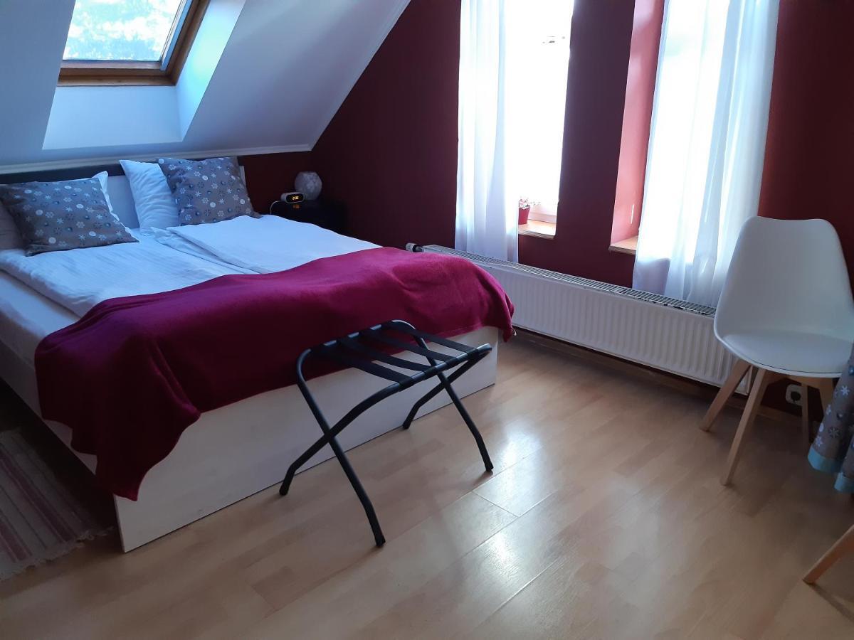 Szalay Villa Veszprém Extérieur photo